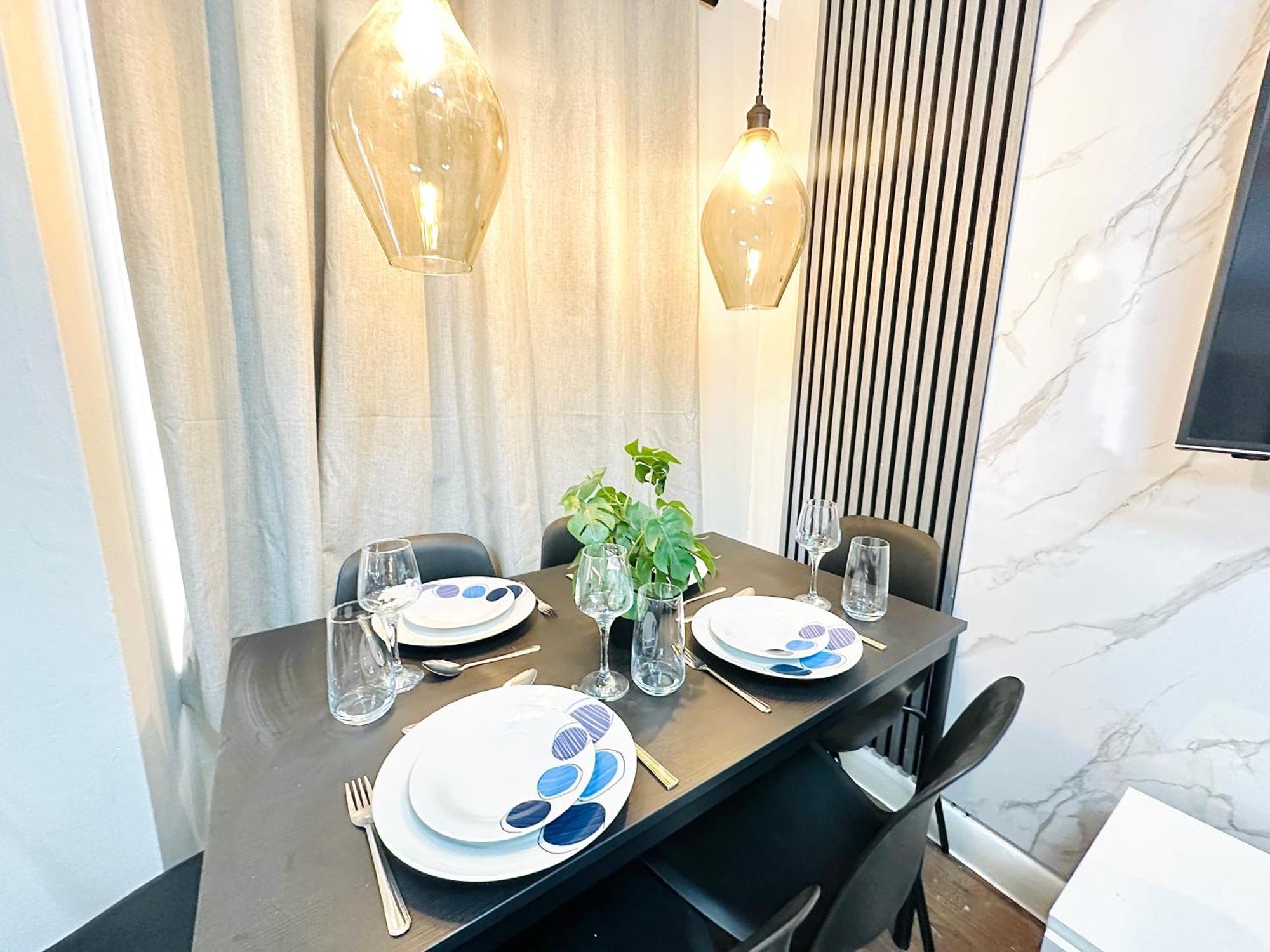 Hyde Park Comfortable Two Bedroom Apartment Londra Exterior foto