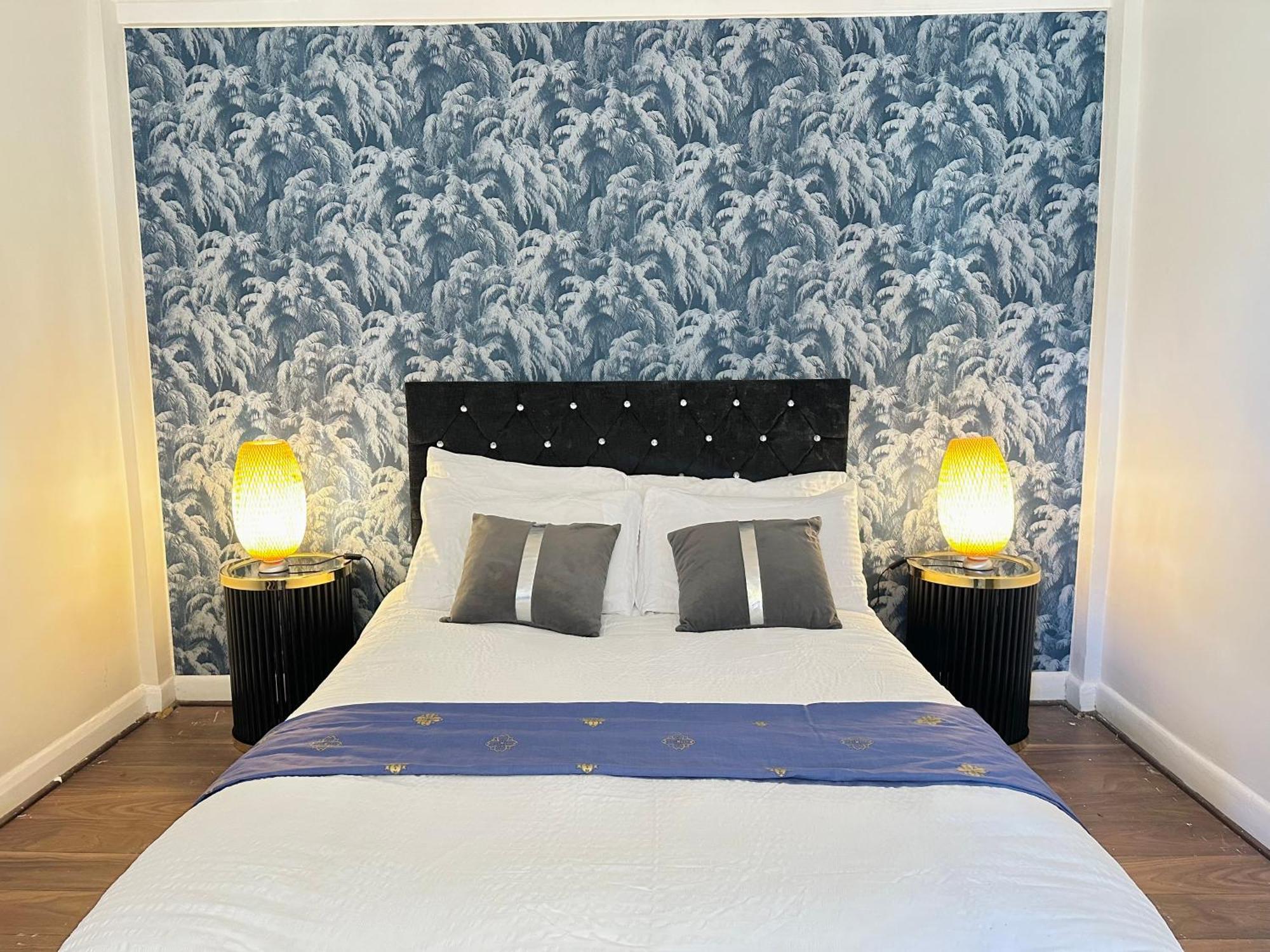 Hyde Park Comfortable Two Bedroom Apartment Londra Exterior foto